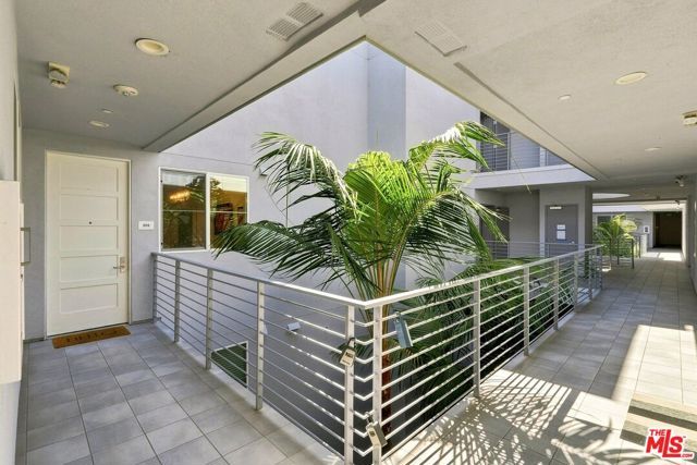 4240 Laurel Canyon Boulevard 305, Studio City (los Angeles), CA 91604