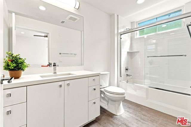 4240 Laurel Canyon Boulevard 305, Studio City (los Angeles), CA 91604
