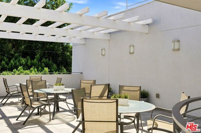 4240 Laurel Canyon Boulevard 305, Studio City (los Angeles), CA 91604