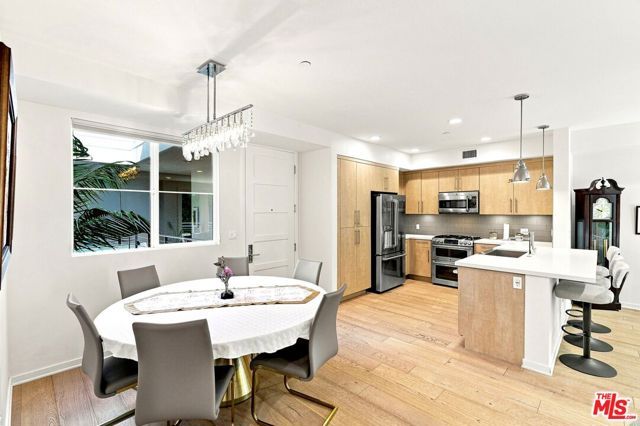 4240 Laurel Canyon Boulevard 305, Studio City (los Angeles), CA 91604