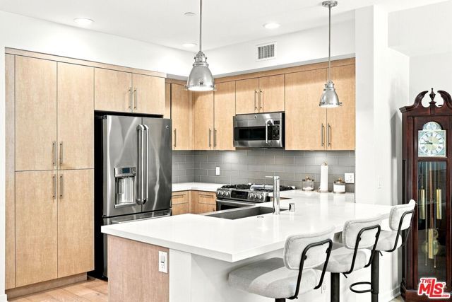 4240 Laurel Canyon Boulevard 305, Studio City (los Angeles), CA 91604
