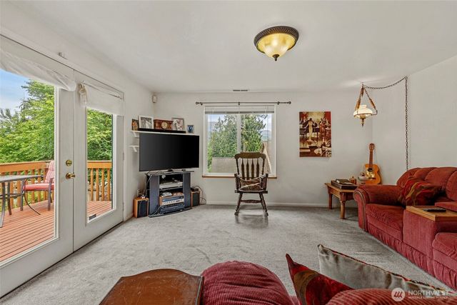 794 West Road, Sedro Woolley, WA 98284
