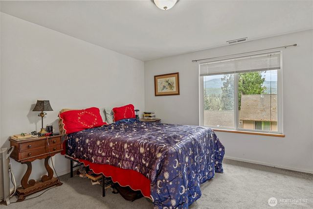 794 West Road, Sedro Woolley, WA 98284