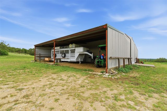 1973 County Road 513, Stephenville, TX 76401