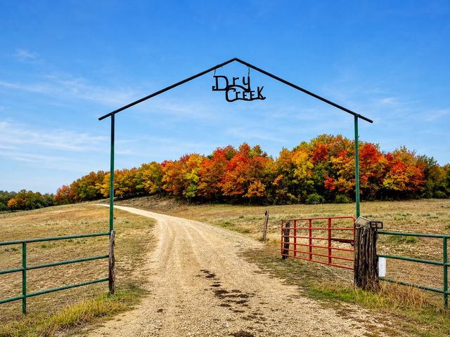 1973 County Road 513, Stephenville, TX 76401
