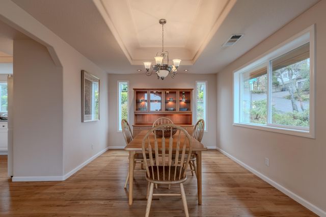 1911 Tamarack Place, Ashland, OR 97520