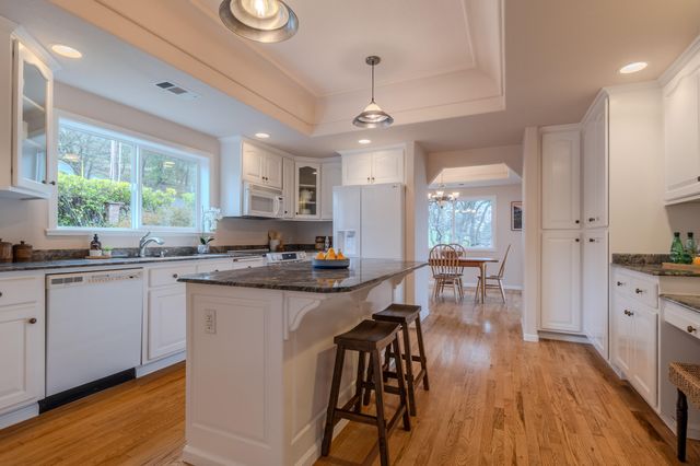 1911 Tamarack Place, Ashland, OR 97520