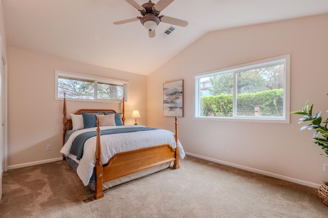 1911 Tamarack Place, Ashland, OR 97520