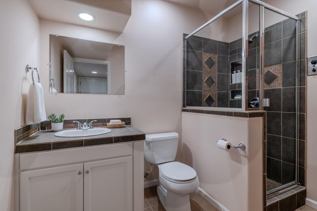 1911 Tamarack Place, Ashland, OR 97520