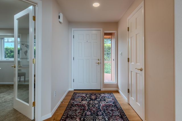 1911 Tamarack Place, Ashland, OR 97520