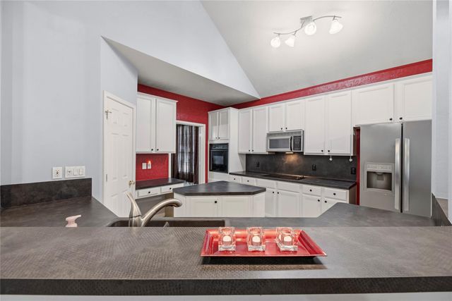 8907 W Rayford Road, Tomball, TX 77375