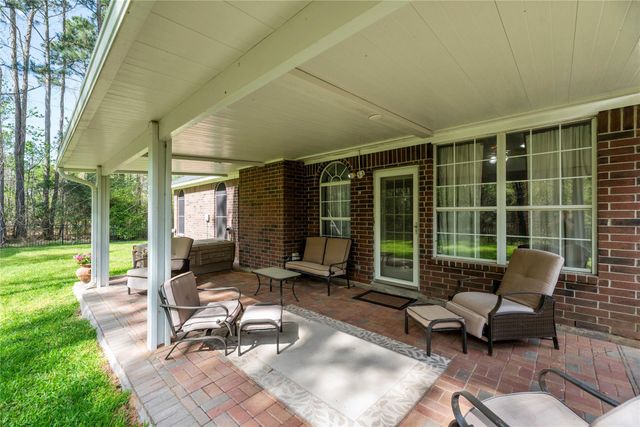 8907 W Rayford Road, Tomball, TX 77375