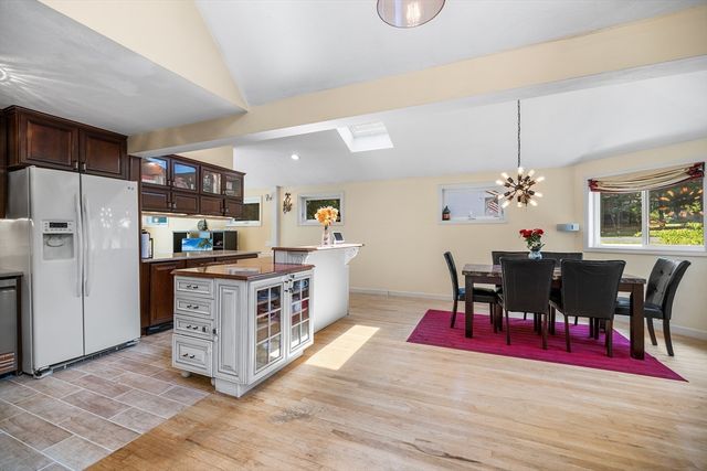 7 Sherborne Cir, Ashland, MA 01721