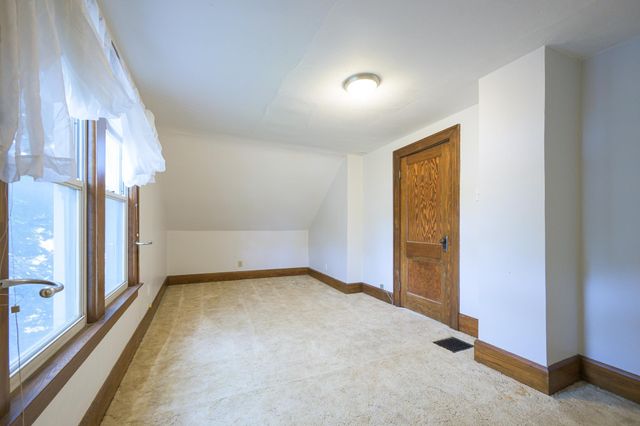 1207 Bertch, Waterloo, IA 50702