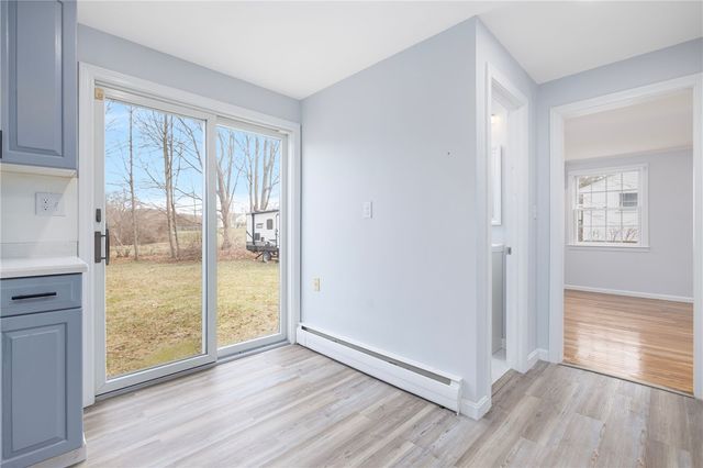 4 Longmeadow Avenue, Middletown, RI 02842