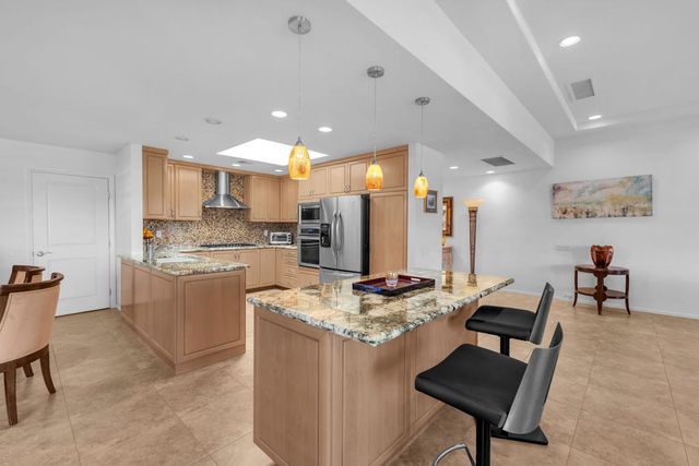 10 Colgate Drive, Rancho Mirage, CA 92270