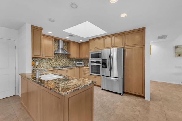 10 Colgate Drive, Rancho Mirage, CA 92270