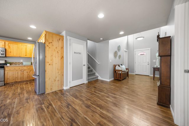 1311 NW 21st Street, Redmond, OR 97756