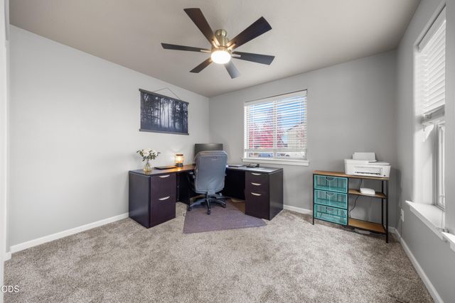 1311 NW 21st Street, Redmond, OR 97756