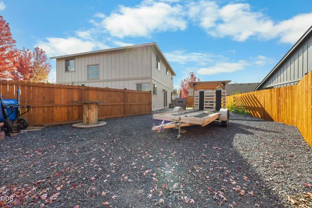 1311 NW 21st Street, Redmond, OR 97756
