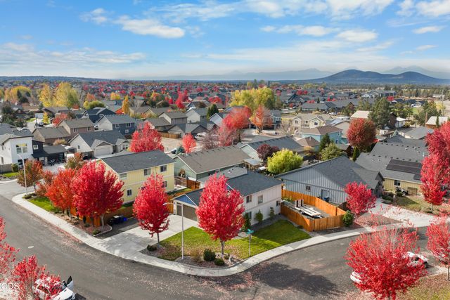 1311 NW 21st Street, Redmond, OR 97756