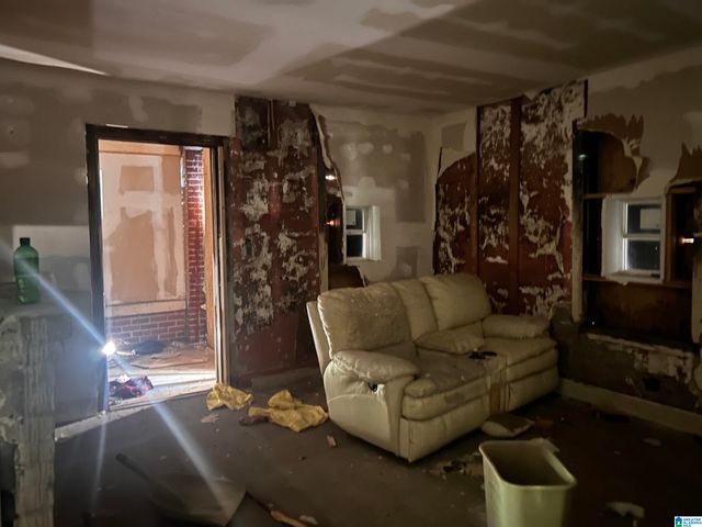 528 1ST STREET SW, Birmingham, AL 35211