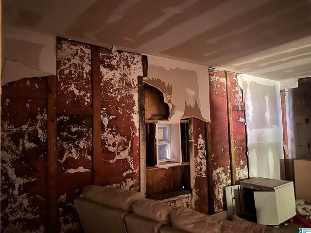 528 1ST STREET SW, Birmingham, AL 35211