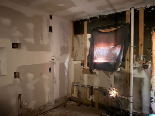 528 1ST STREET SW, Birmingham, AL 35211