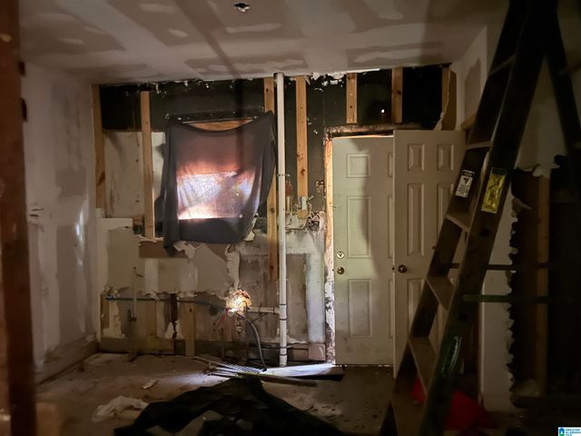 528 1ST STREET SW, Birmingham, AL 35211