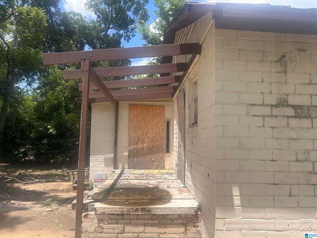 528 1ST STREET SW, Birmingham, AL 35211