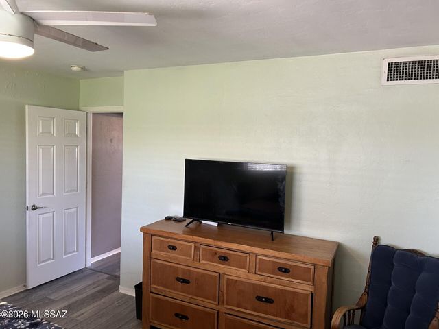 905 N Venice Ave Apt A, Tucson, AZ 85711