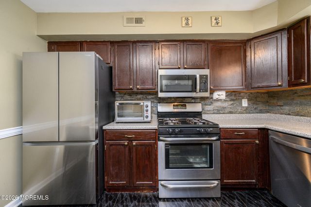 725 Darlington Drive, Old Bridge, NJ 08857