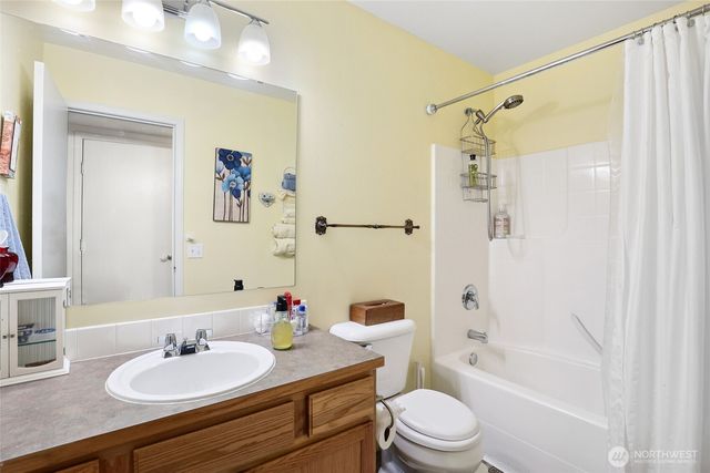 8549 8th Court SE, Olympia, WA 98513