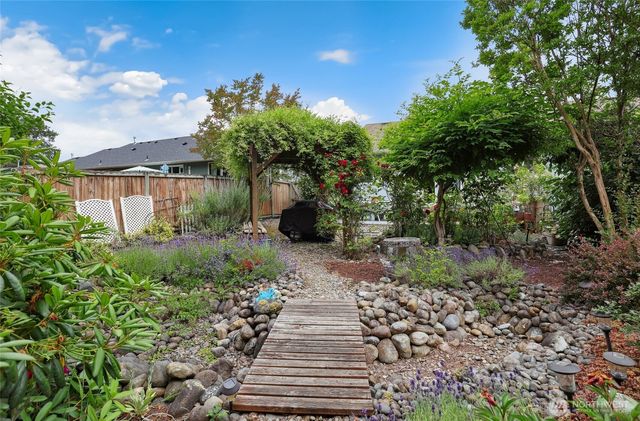 8549 8th Court SE, Olympia, WA 98513