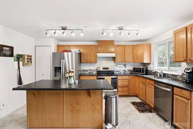 8549 8th Court SE, Olympia, WA 98513
