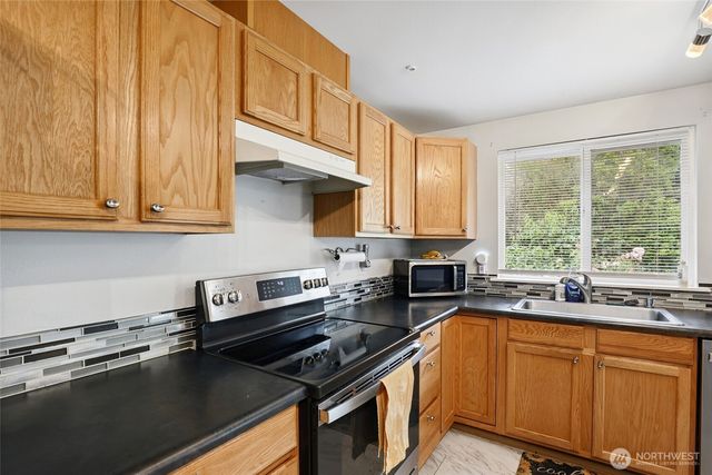 8549 8th Court SE, Olympia, WA 98513