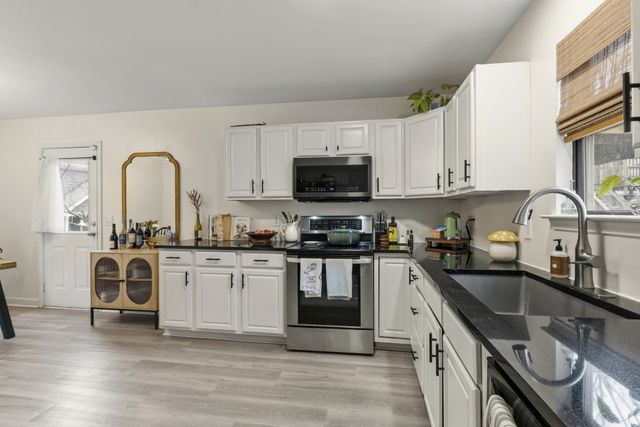 1400 Walsh St, Nashville, TN 37208