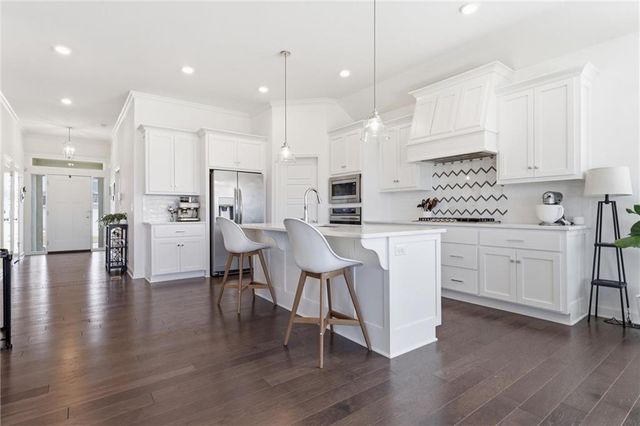 13401 W 182nd Street, Overland Park, KS 66013