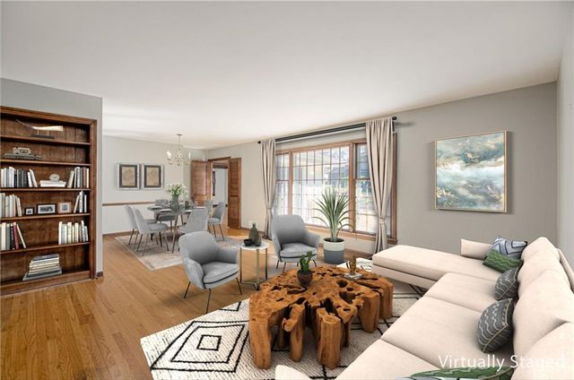 207 NW Woodbine Avenue, Lee's Summit, MO 64063