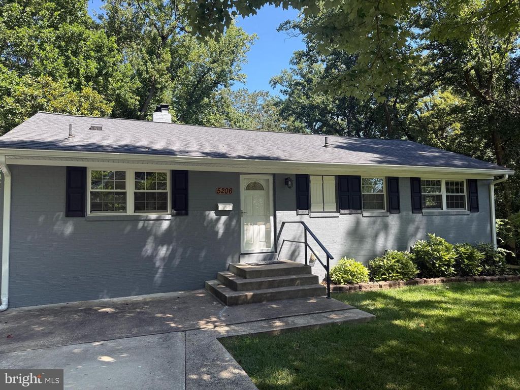 5206 EASTON DR, Springfield, VA 22151
