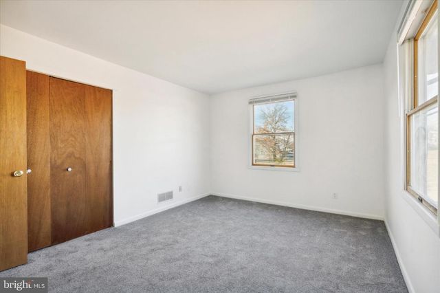 99 GRANT AVE, Moorestown, NJ 08057