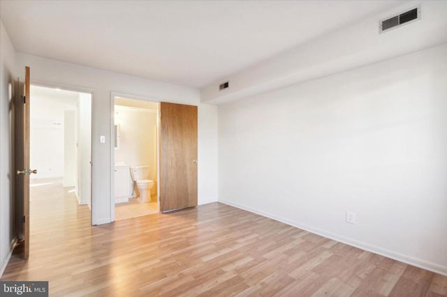 99 GRANT AVE, Moorestown, NJ 08057