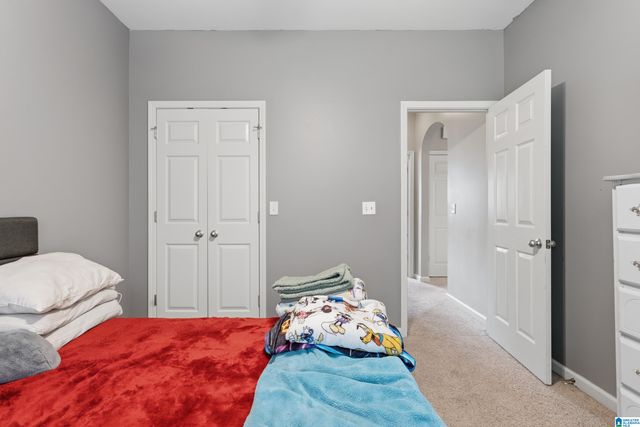 180 LIME CREEK LANE, Chelsea, AL 35043