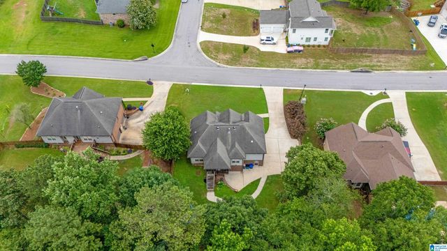 180 LIME CREEK LANE, Chelsea, AL 35043