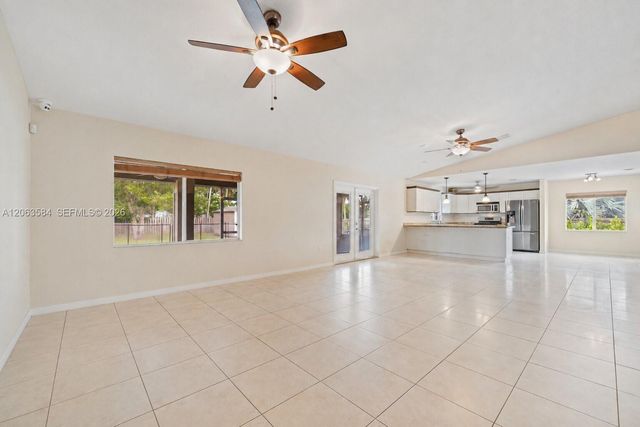 32361 SW 202nd Pl, Homestead, FL 33030