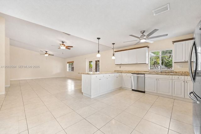 32361 SW 202nd Pl, Homestead, FL 33030