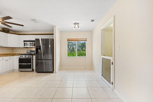 32361 SW 202nd Pl, Homestead, FL 33030