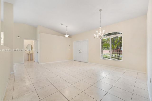 32361 SW 202nd Pl, Homestead, FL 33030