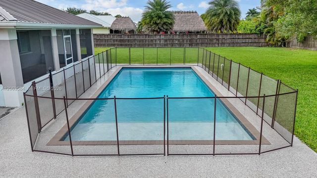 32361 SW 202nd Pl, Homestead, FL 33030