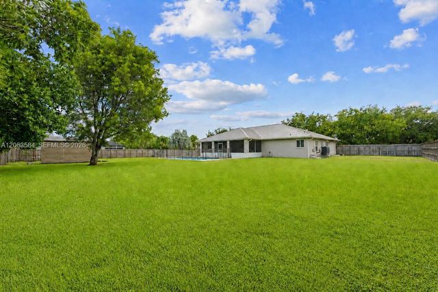 32361 SW 202nd Pl, Homestead, FL 33030
